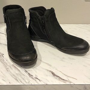 Ecco black boot. Size 41.